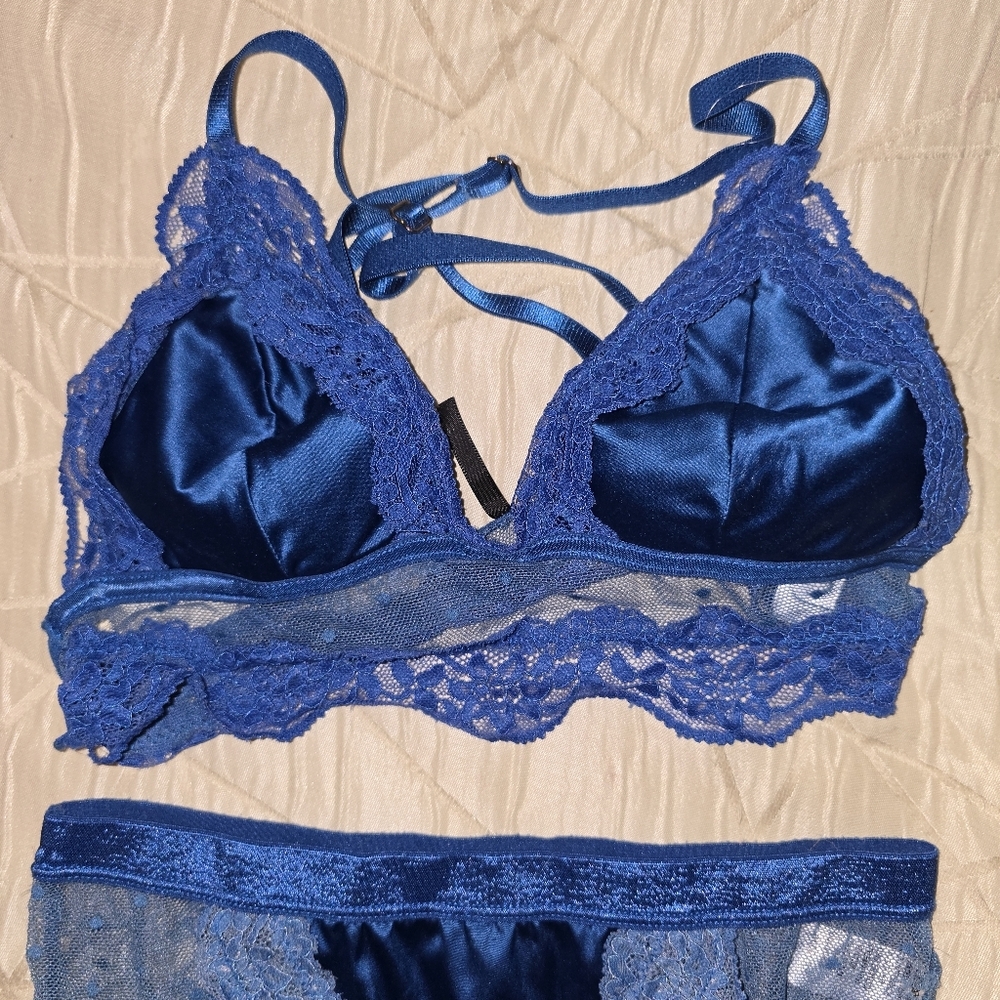 Fashion Nova Blue Satin Lace Lingerie Set XS - Picture 3 of 6